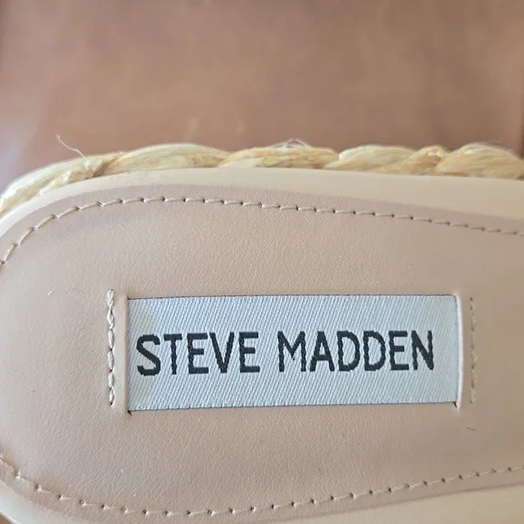 STEVE MADDEN RAFFIA PLATFORM SLIDE SANDALS - Picture 3 of 6